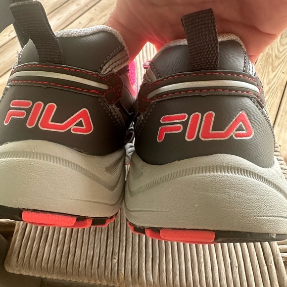 Fila Women's Athletic Shoes - Gray and red - Picture 3 of 6